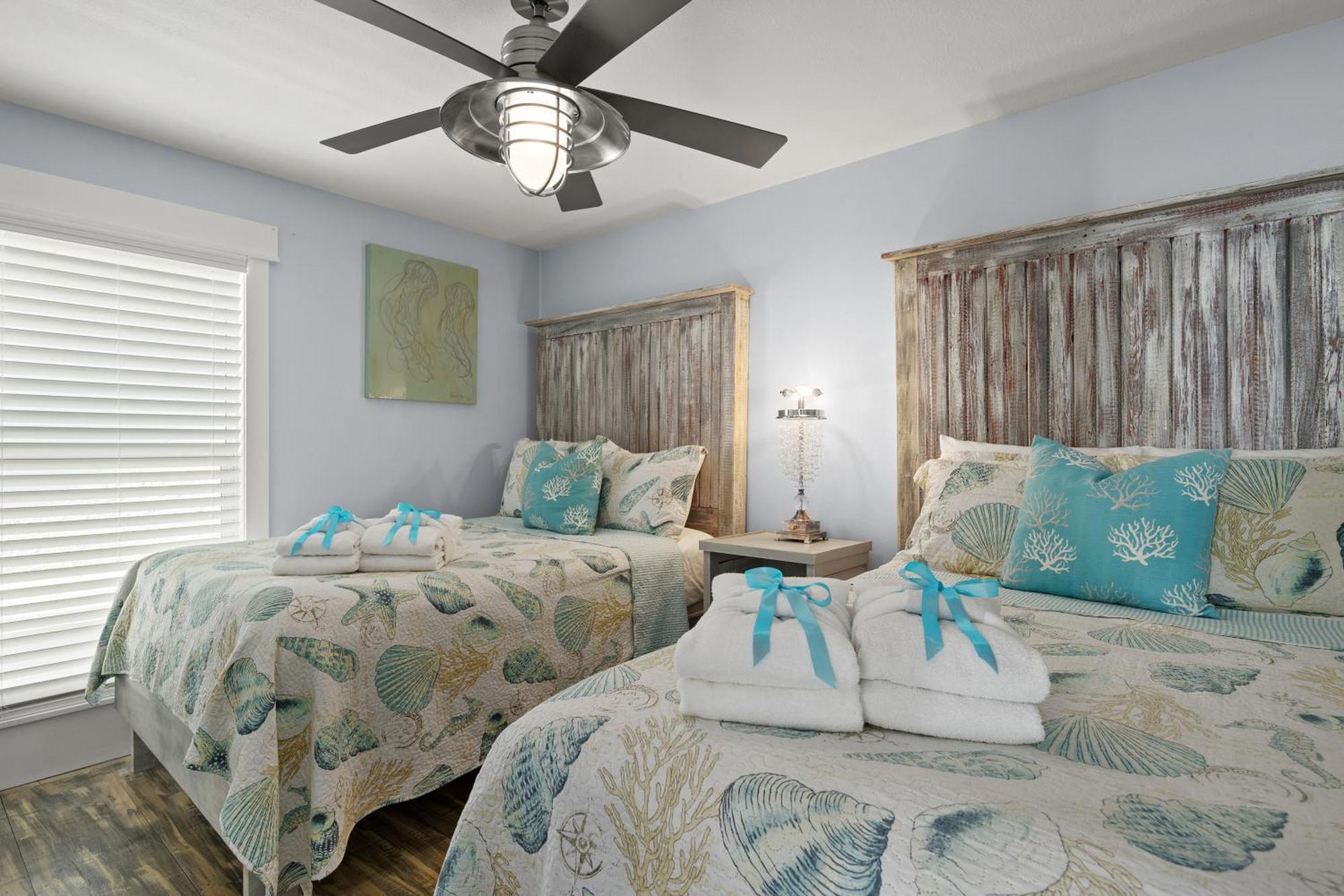 Luxury Gulf Front Property! Directly On The Beach! Sleeps 15! Panama City Beach Exterior foto