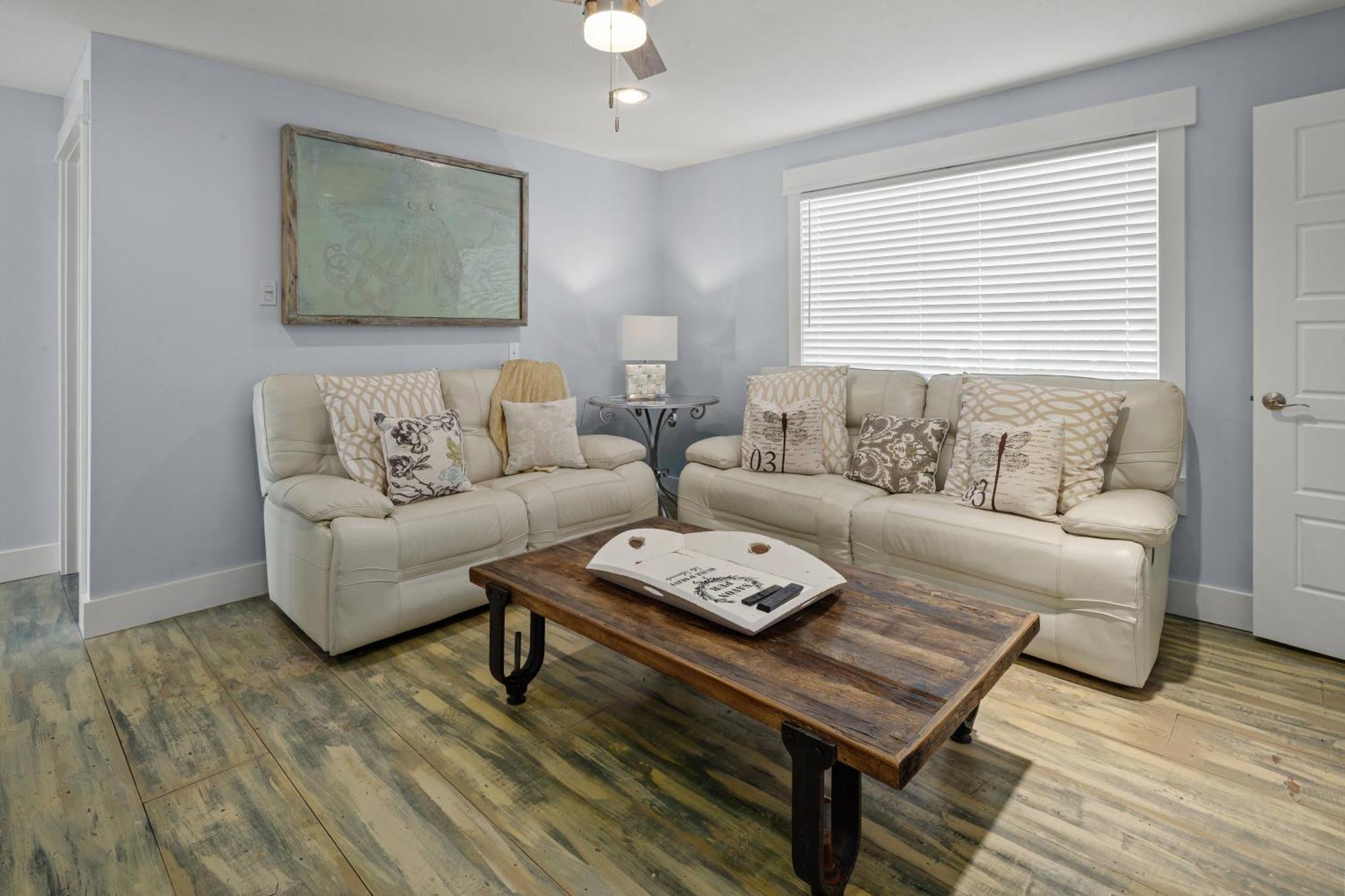 Luxury Gulf Front Property! Directly On The Beach! Sleeps 15! Panama City Beach Exterior foto